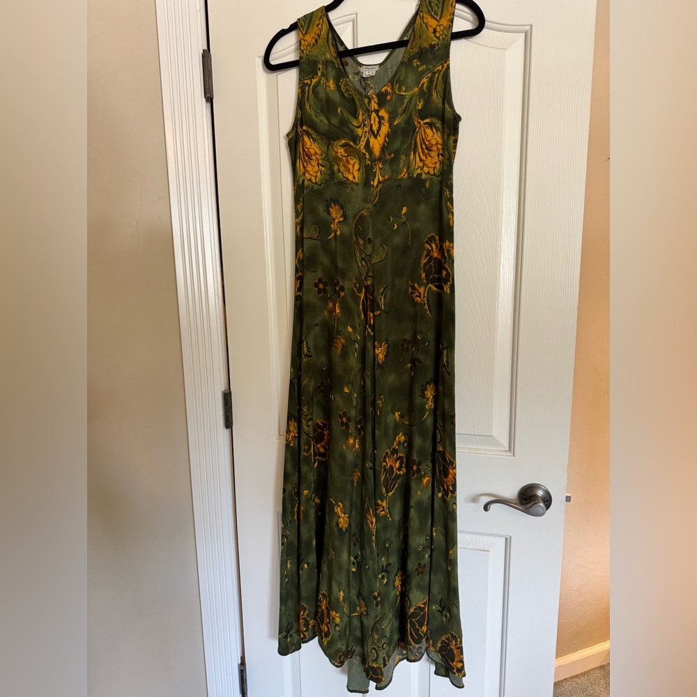Chic Floral Maxi Dress in Olive and Mustard